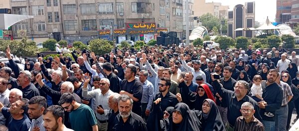 تشییع باشکوه پیکر بسیجی شهید در حمله رژیم صهیونیستی؛ مردم با فریاد مرگ بر اسرائیل وداع کردند