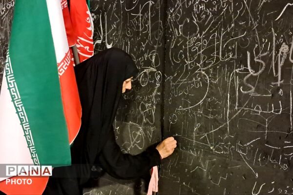 آیین وداع ملت ایران با پدر امت؛ خیزش یک ملت در سوگ رهبر شهید