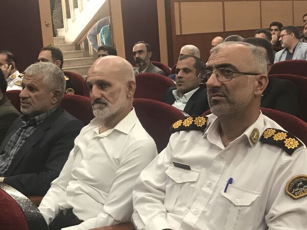 همایش تجلیل از مدیران و کارکنان نمونه شهرستان محمودآباد 