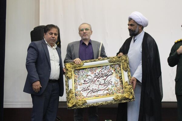 خلاقیت و بهره‌گیری از دانش روز در مدیریت مدارس ضروریست