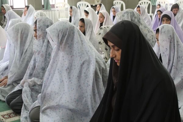 شمیم عطر نماز در مدارس گلوگاه 