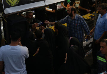 فرهنگیان و دانش‌آموزان برای اعتلای نظام اسلامی در تمام فعالیت‌ها مشارکت دارند