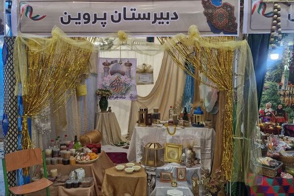 جشنواره رنگ و فرهنگ در کانون شهید آوینی فشافویه؛تجلی هویت و هنر ایرانی