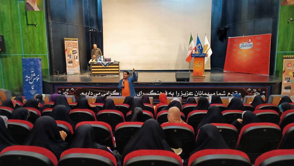 کار رسانه‌ای از مخاطب‌شناسی شروع می‌شود