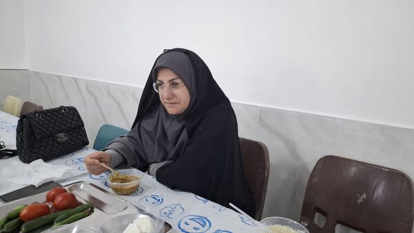 همایش پیاده‌روی کارکنان آموزش‌وپرورش کهگیلویه و بویراحمد به مناسبت هفته معلم و ولادت امام رضا (ع)