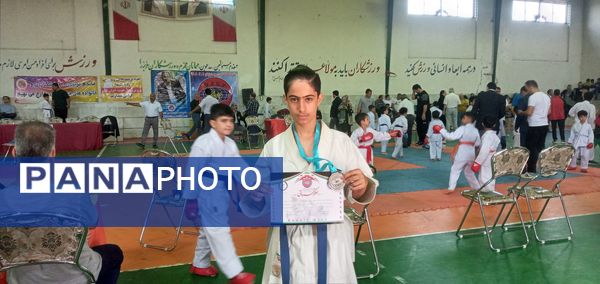 برگزاری مسابقات قهرمانی کاراته سبک شوتوکان در قائمشهر