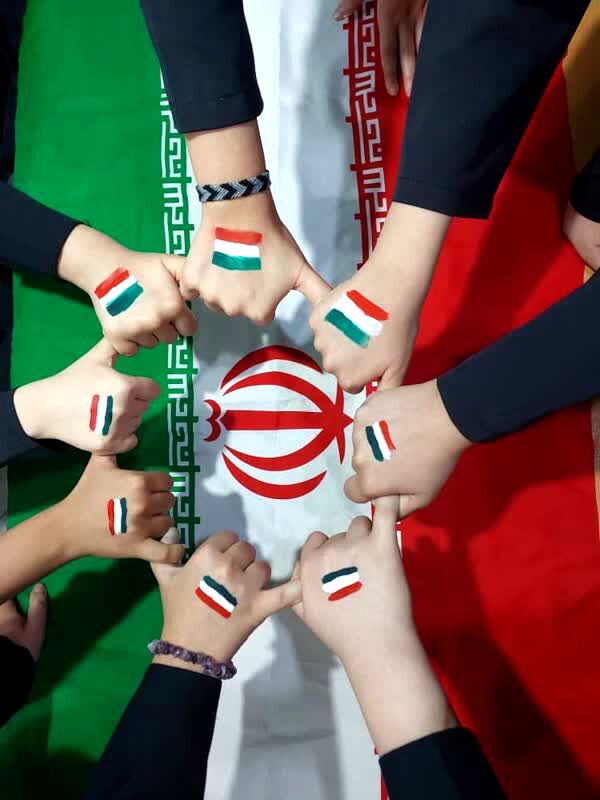 دانش‌آموزان جم، طلایه‌داران فریاد استکبارستیزی در روز تاریخی سیزده آبان
