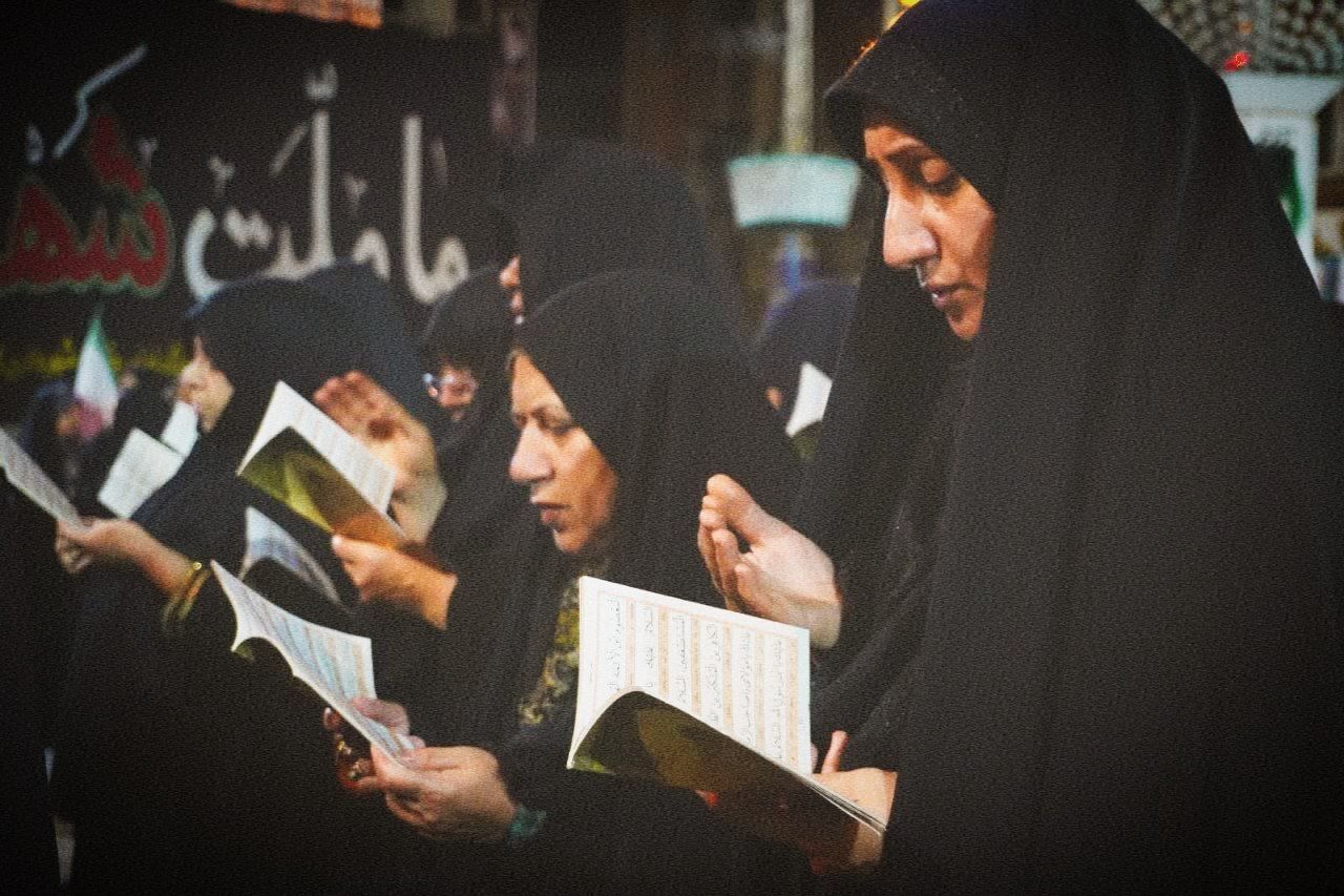 اقامه نماز استغاثه به امام زمان (عج) در تجمع مردمی شهر گالیکش