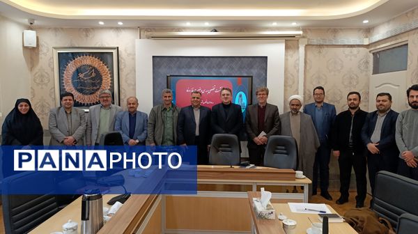 اهمیت برگزاری نماز و اجرای طرح نماد در مدارس