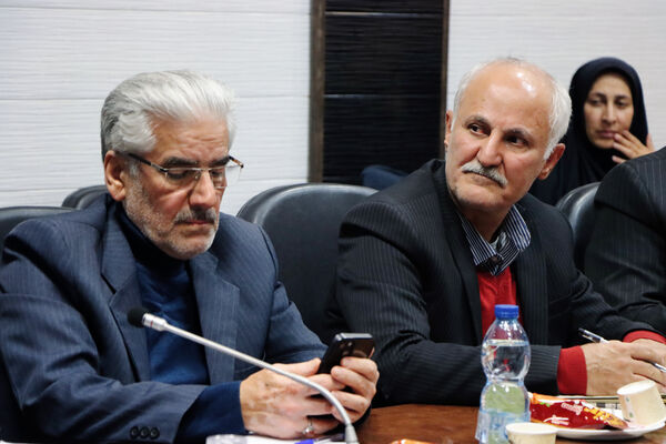 برگزاری نشست خبری مدیرکل راه و شهرسازی استان یزد و مدیران دستگاه‌های متولی مسکن