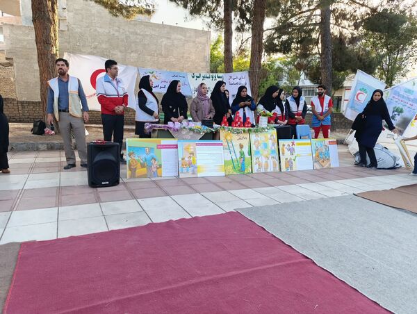 جشن عید غدیر و روزجهانی مبارزه با مواد مخدر در پارک لاله آشخانه 