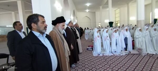 آیین جشن تکلیف دختران دانش‌آموز در جعفریه قم