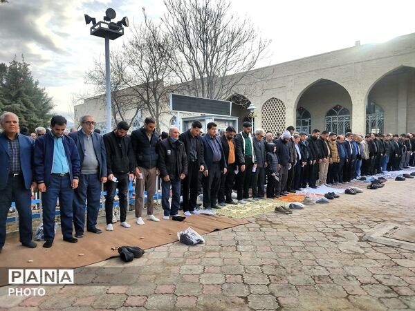 نماز عید سعید فطر در شهرستان کاشمر 