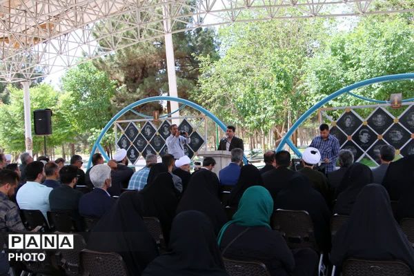گرامی داشت مقام معلم و آئین گلباران مزار شهدای گمنام