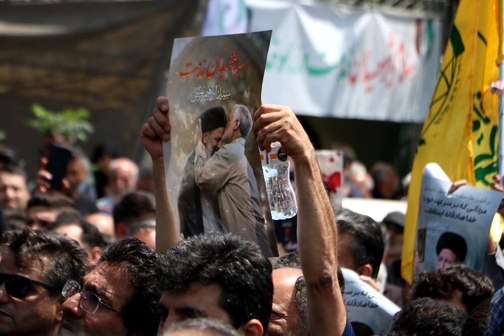 وداع با پیکر مطهر شهید سیدمهدی موسوی در شهرری