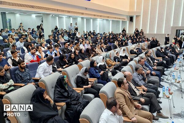تجلیل از سمن‌ها و خبرنگاران برتر ورامین به سبک اداره ورزش و جوانان