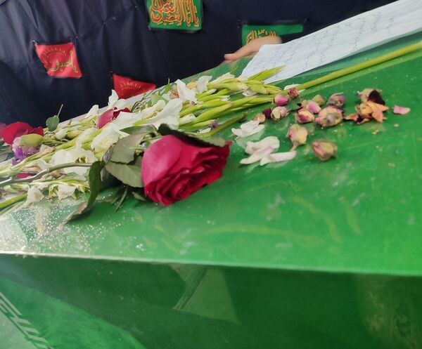 بازگشت قهرمان خاموش؛ شهر در آغوش شهید گمنام