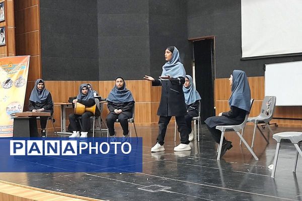  جشنواره «فردا»؛ جایی که خلاقیت دانش‌آموزان شهرقدس به صحنه آمد.