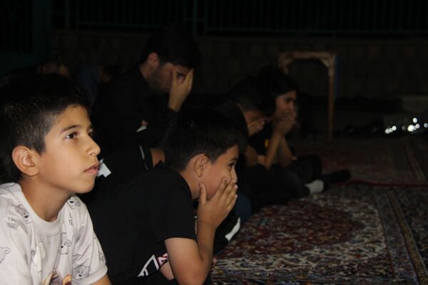 مراسم عزاداری شب هفتم محرم در مسجد امام هادی(ع) شهرکرد
