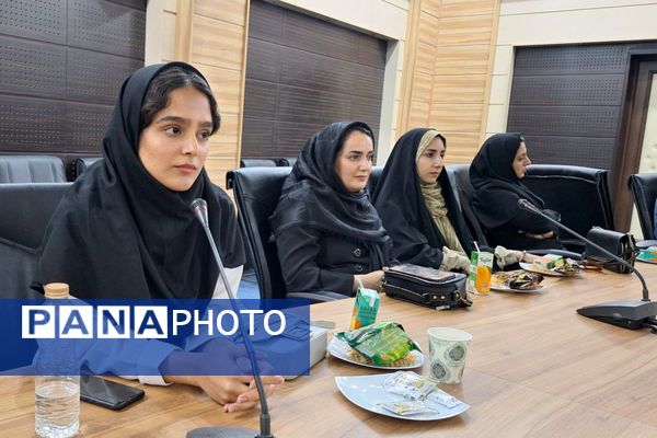 برگزاری نشست تخصصی شاعران و نویسندگان ملاردی 