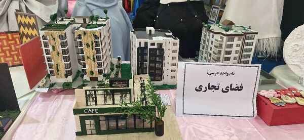افتتاح نمایشگاه دست‌سازه‌های هنرجویان هنرستان‌های محمودآباد 