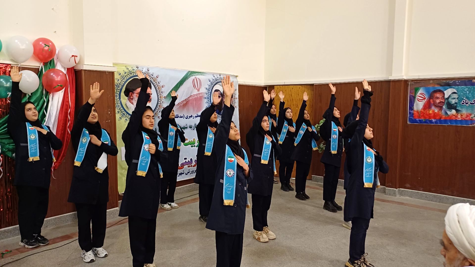 مراسم تقدیر از مربیان پرورشی شهرستان کمیجان