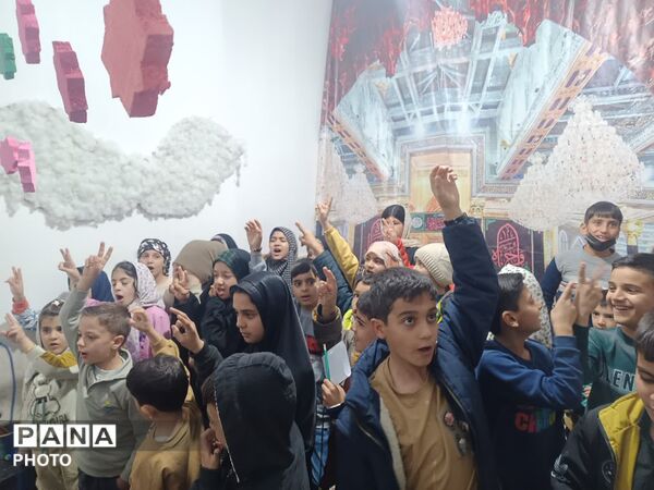 یادواره شهدا در تکیه سادات مروست 