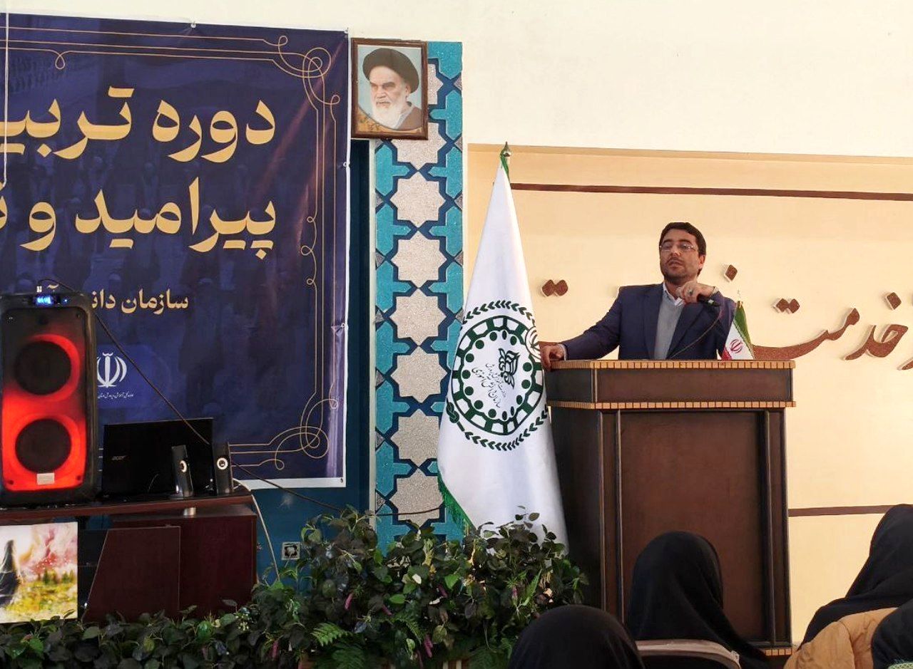 هدف‌گذاری تربیت مربی پرامید دستیابی به مدل عملیاتی مدارس تمام تشکیلاتی است