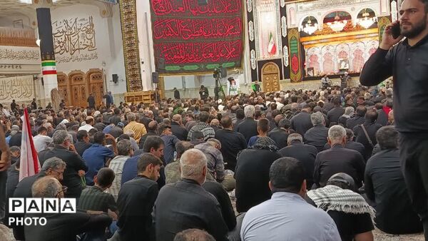 حضور گسترده مردم در جمکران و حرم مطهر برای بدرقه رهبر شهید