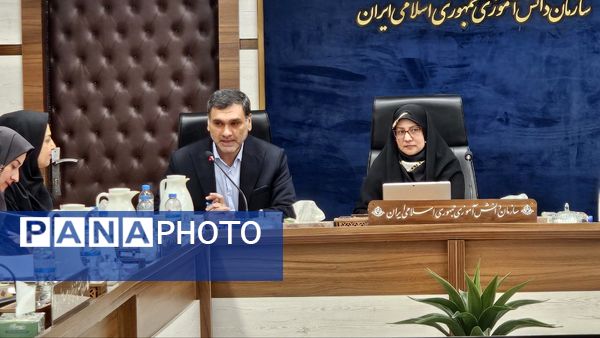 جلسه توسعه فعالیت‌های تربیتی و فرهنگی در گلستان