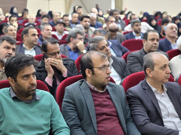 آیین تکریم و معارفه مدیر آموزش و پرورش ناحیه۴ استان اصفهان