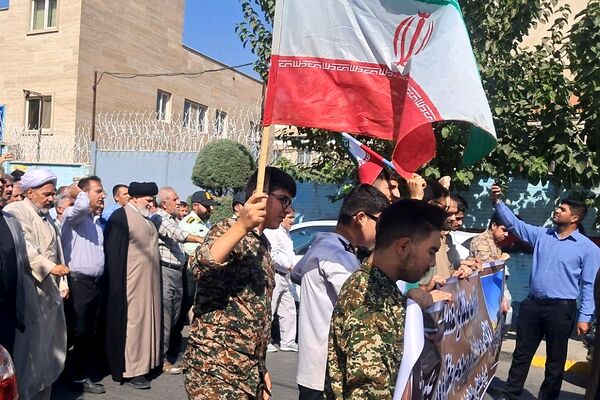 همبستگی مردم ولایتمدار نسیم‌شهر در راهپیمایی علیه رژیم صهیونیستی