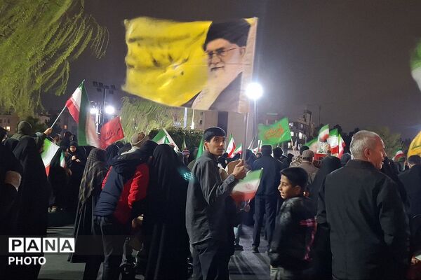 مراسم تجلیل از مقام والای معلمان در میدان نماز شهرری 