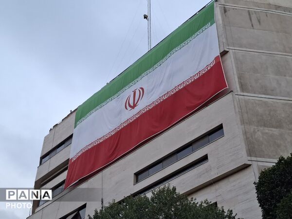 تهران در جشن بزرگ «امت احمد» به استقبال میلاد پیامبر(ص) و امام صادق (ع) رفت