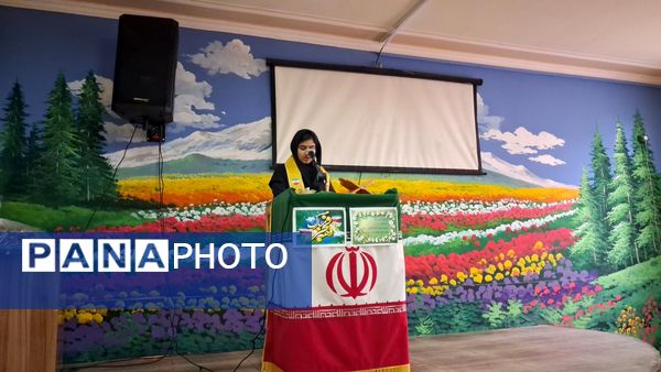 جشنواره دهه فجر مدرسه‌ای