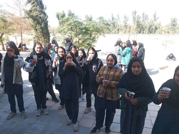 صبحگاه شاد مدارس دخترانه استان اصفهان در قالب طرح «نوجوان شاد ایرانی (نشا)»