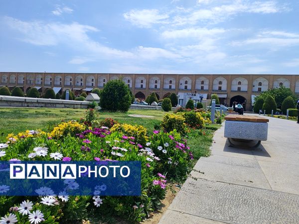 میدان امام اصفهان، شاهکاری از معماری و تاریخ