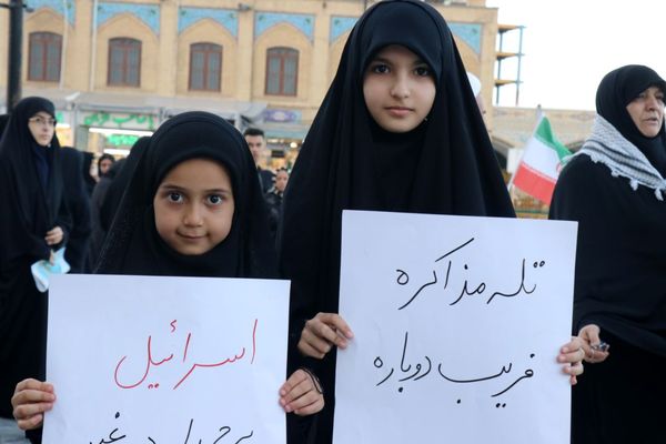 راهپیمایی گرامیداشت روز عفاف و حجاب در مشهد