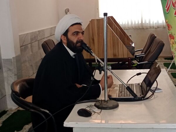 جلسه هدایت تحصیلی ویژه اولیای دانش آموزان پایه نهم دبیرستان میثاق 