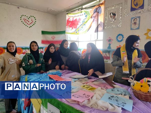 جشن و مولودی خوانی برای میلاد عدل گستر در آموزشگاه صنف پوشاک دو