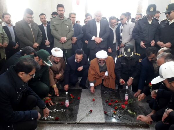 مراسم گلباران مزار شهدا و رژه خودرویی در شهرستان سملقان