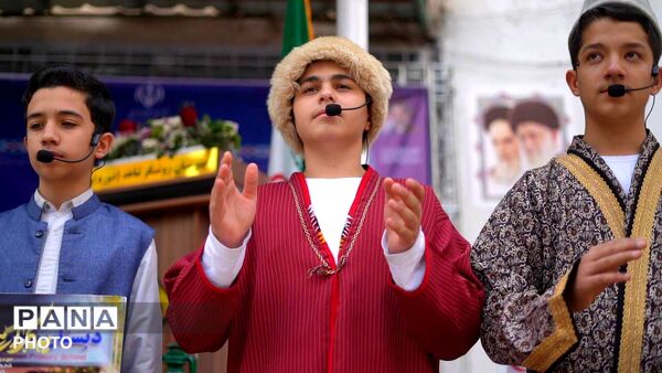 آیین گلباران محل شهادت شهید مرتضی مطهری با حضور مجید پارسا در منطقه ۱۲