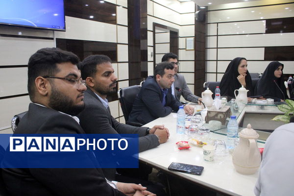 تجلیل از معلمان جوان برتر  به مناسبت گرامیداشت هفته مقام معلم استان بوشهر