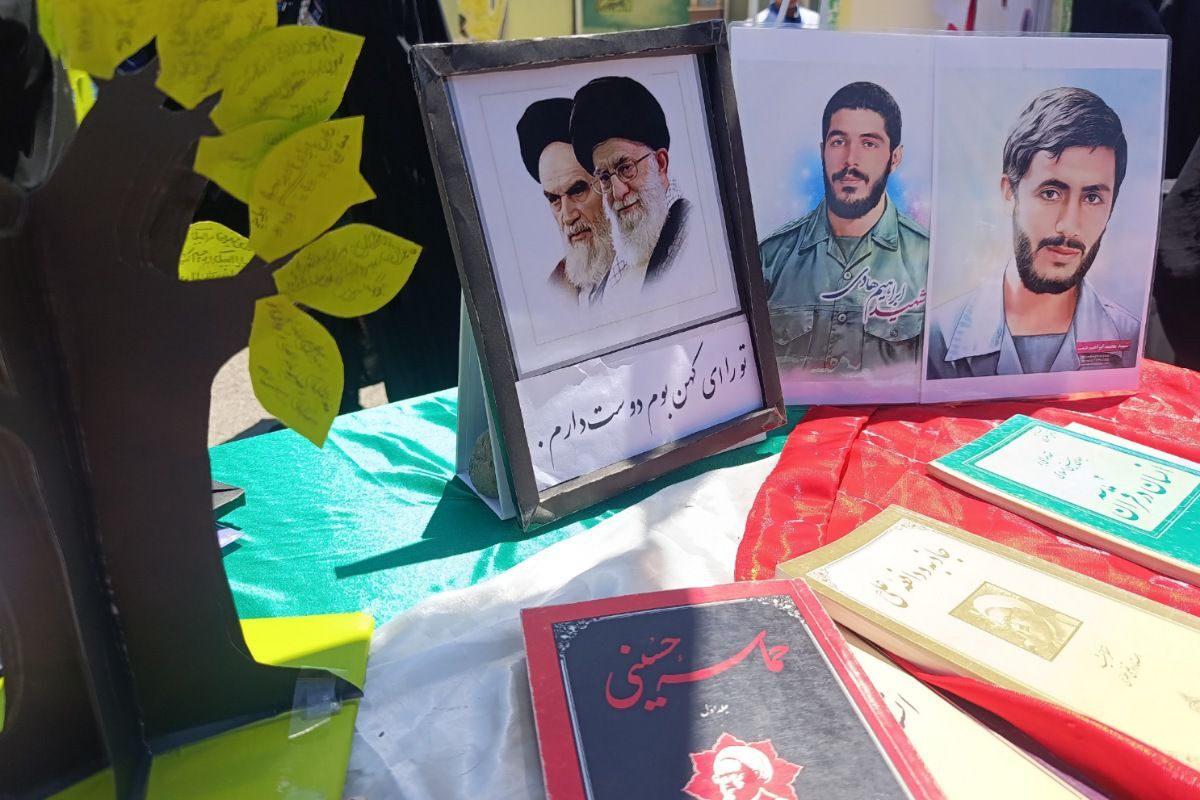 معلم،معمار آینده کشور است