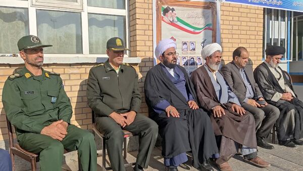 زنگ آغاز هفته پدافند غیرعامل در هنرستان آیت‌الله خامنه‌ای 