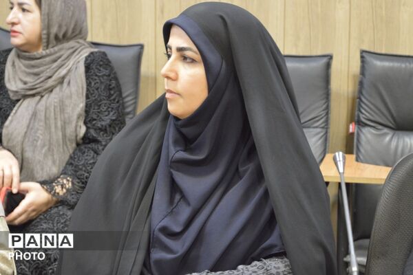 آیین تجلیل از نخبگان پرورشی در بهارستان‌دو