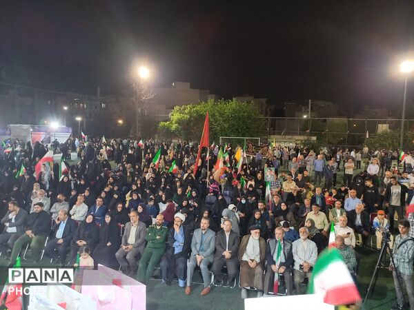 قاب‌های ماندگار از قرارگاه فرهنگی منطقه ۱۰ در هفته معلم 