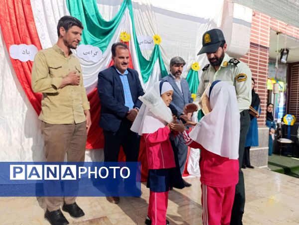 تقدیر از مدافعان نظم و امنیت  