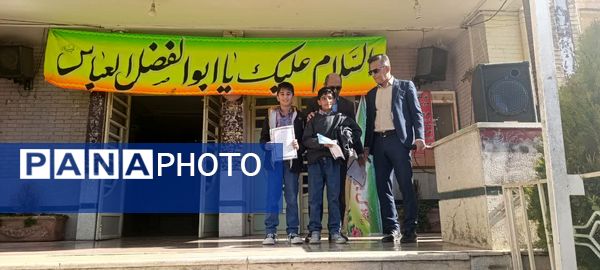  نواختن زنگ انقلاب در دبستان حضرت ابوالفضل(ع)2