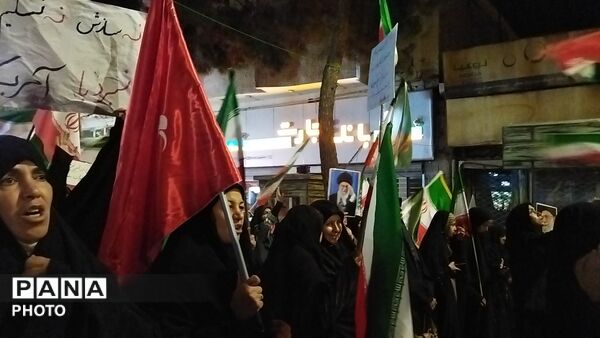 از پیر تا کودک برای حفظ  وطن آمدند-۱